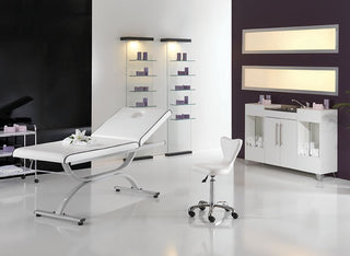 REM Arko Salon Beauty Bed / Massage Table