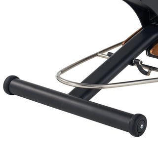 Master Massage Atlas Electric Beauty Bed base and leg detail