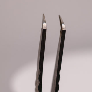 Halo 90° Fibre Grip Tweezers