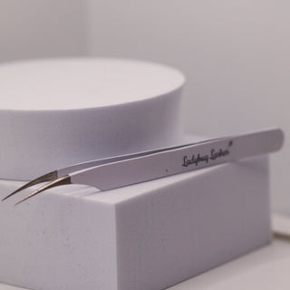 Angled Swoop Tweezers Smooth Tip