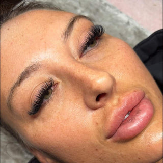 Volume Lashes – 16 Row Single Length Trays