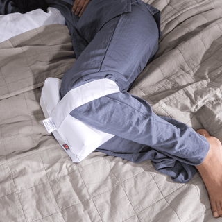 Putnams Memory Foam Knee Pillow - Adjustable Strap